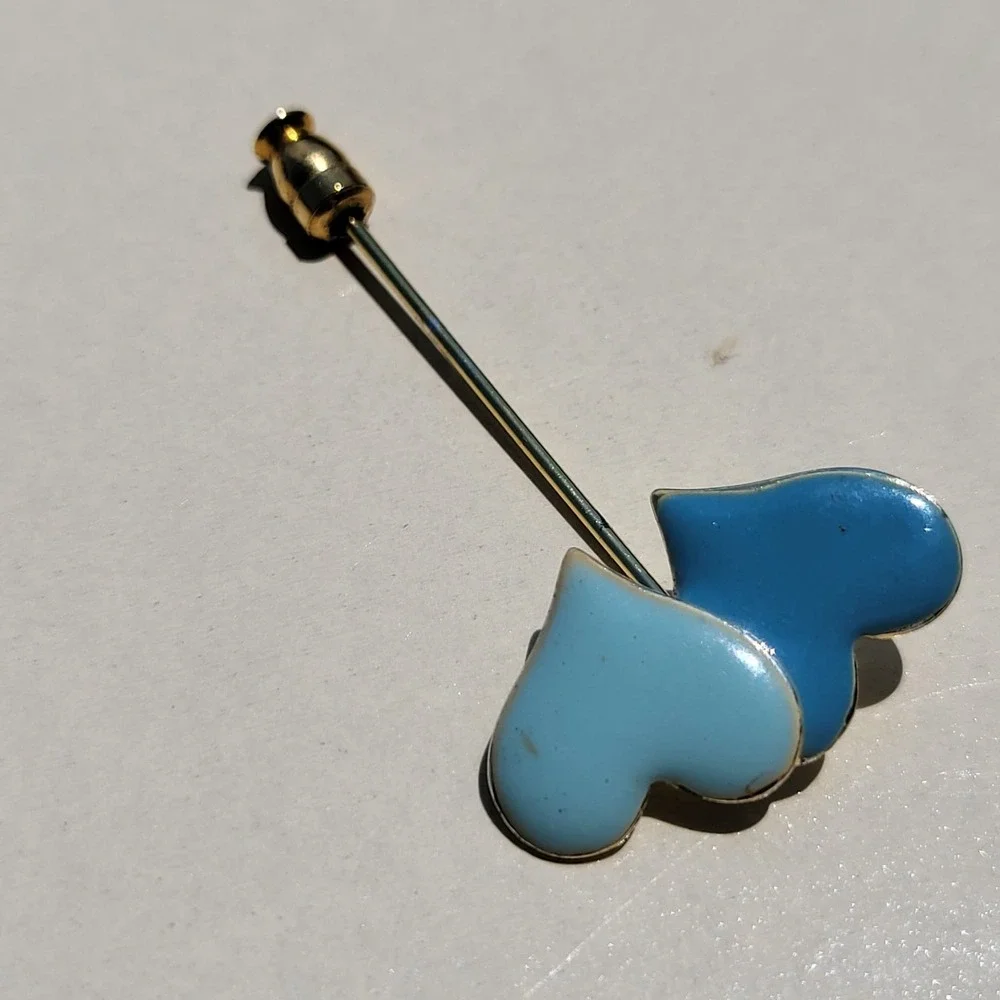 Vintage Enamel Metal Heart Stick Pin Blue Gold Tone Double Heart Lapel Pin